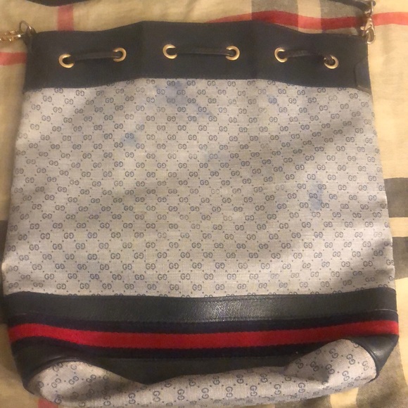 Authentic Vintage Gucci Handbag - Picture 2 of 8